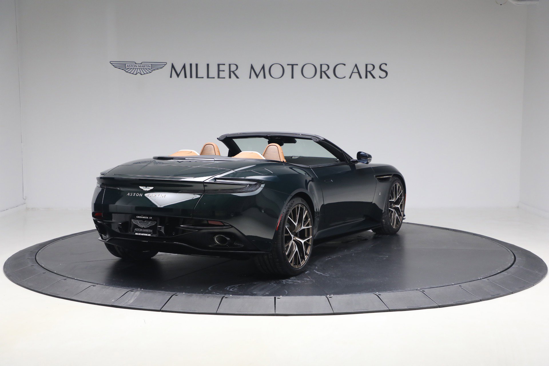 New 2026 Aston Martin DB12 Convertible RWD image 7