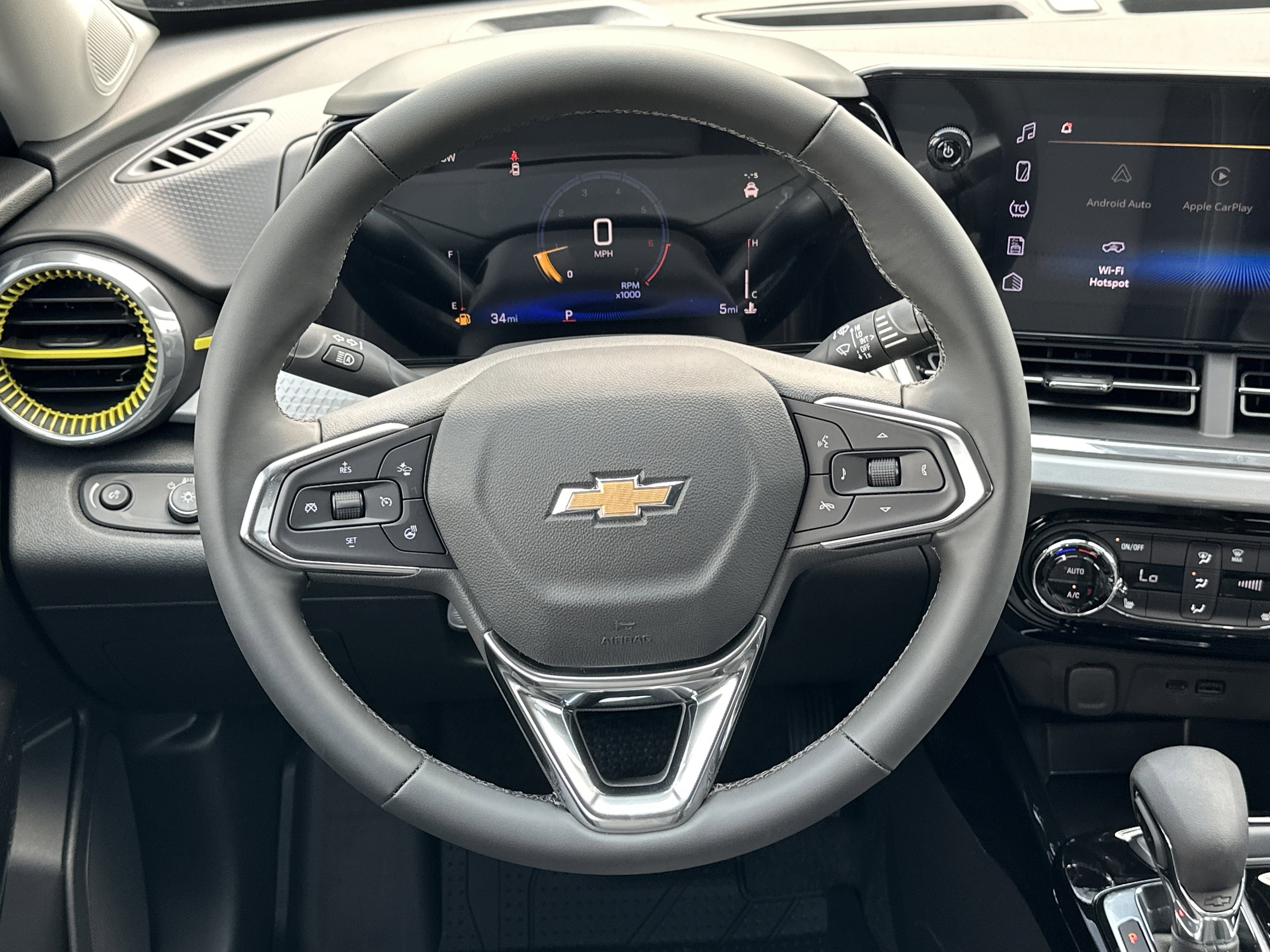 New 2026 Chevrolet Trax LT w/ Driver Confidence Package FWD image 25