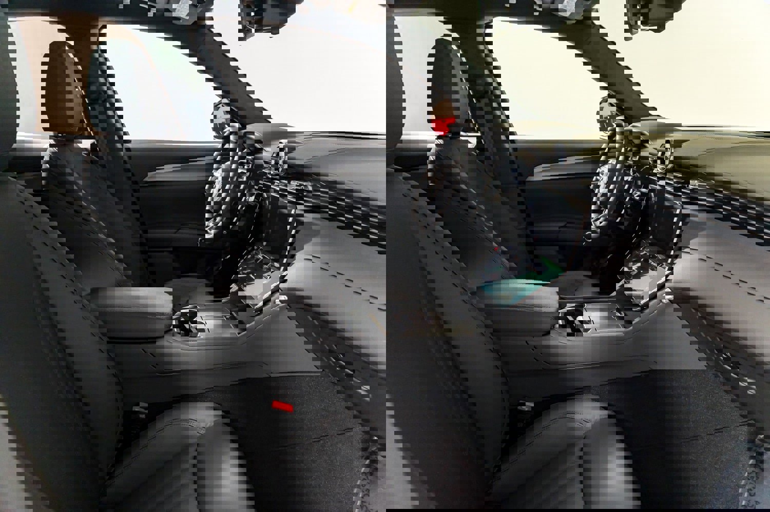 Used 2024 Maserati Grecale GT image 25