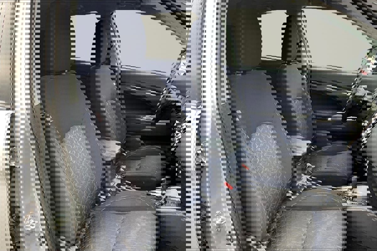 Used 2021 Mitsubishi Outlander Sport SE image 7