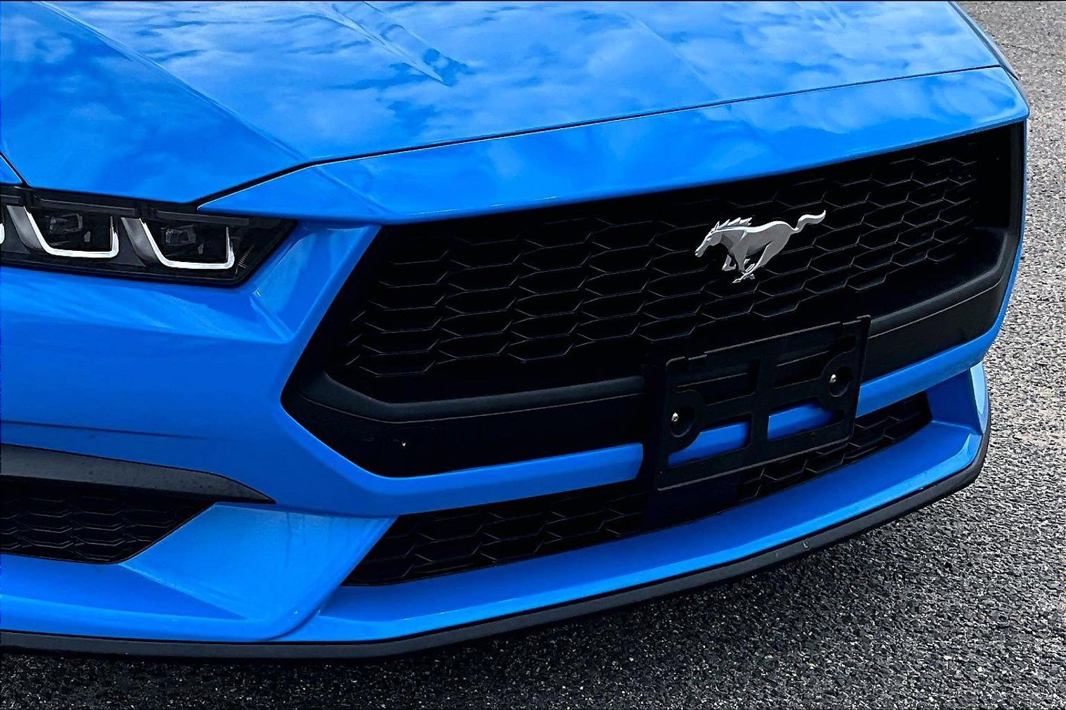 Certified 2025 Ford Mustang Premium RWD image 28