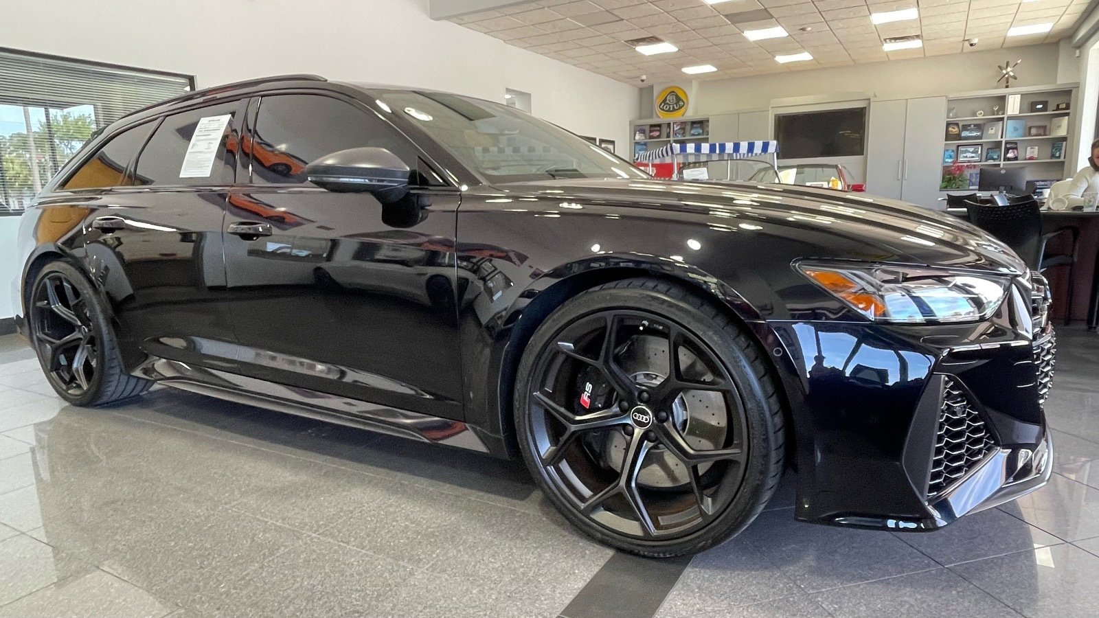 Used 2024 Audi RS 6 performance w/ Matte Carbon Package AWD/4WD image 7