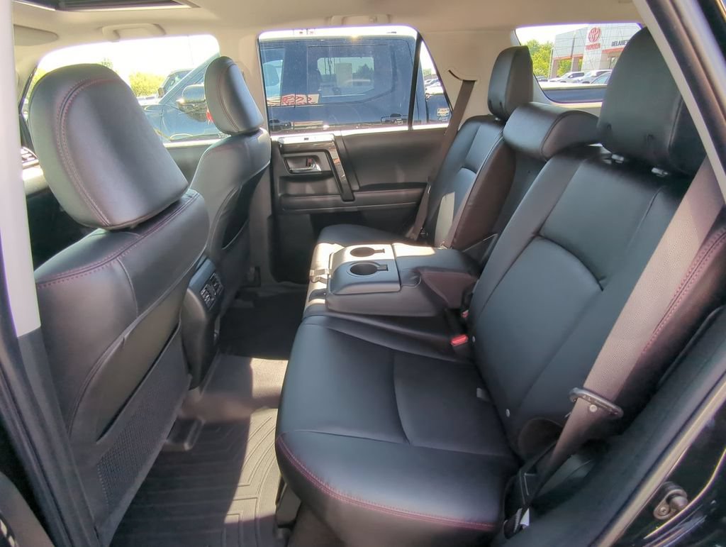 Used 2021 Toyota 4Runner TRD Off-Road Premium w/ Moonroof Package AWD/4WD image 24