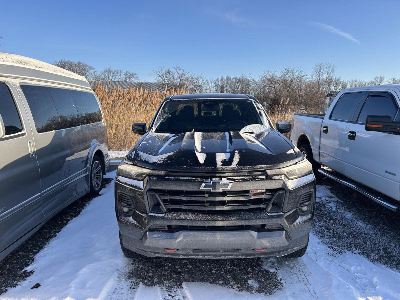 Used 2023 Chevrolet Colorado Z71 w/ Z71 Convenience Package 2 image 2
