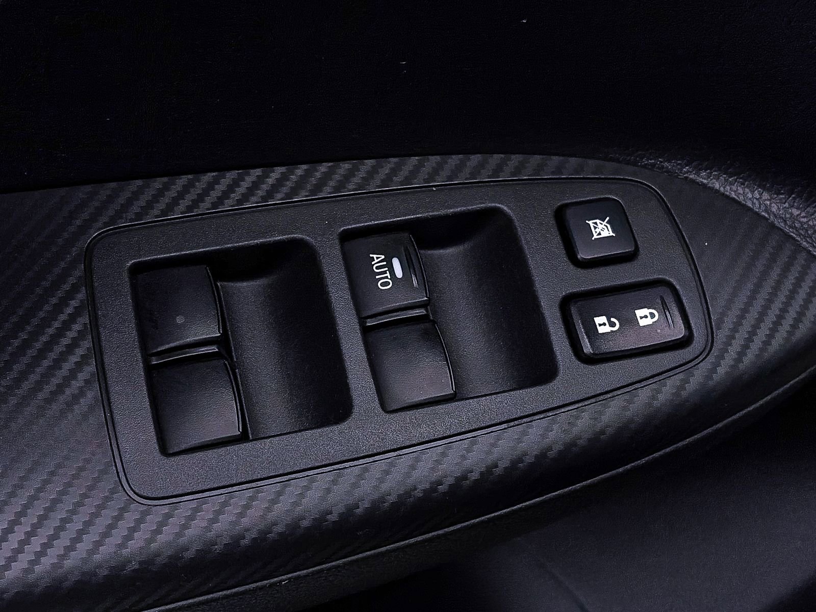 Used 2018 Mitsubishi Eclipse Cross SEL image 11