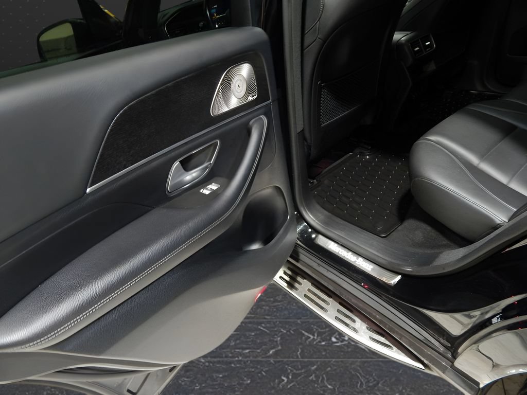 Used 2023 Mercedes-Benz GLE 350 4MATIC w/ AMG Line Exterior image 29