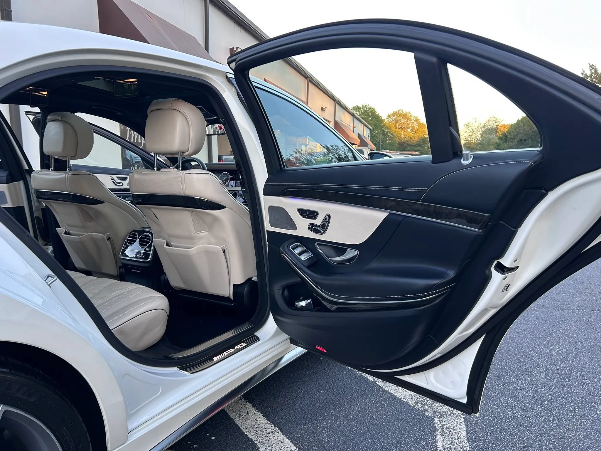 Used 2015 Mercedes-Benz S 63 AMG 4MATIC Sedan image 75