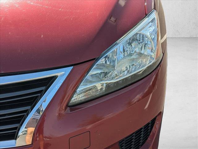 Used 2014 Nissan Sentra SR w/ SR Driver Package FWD image 9