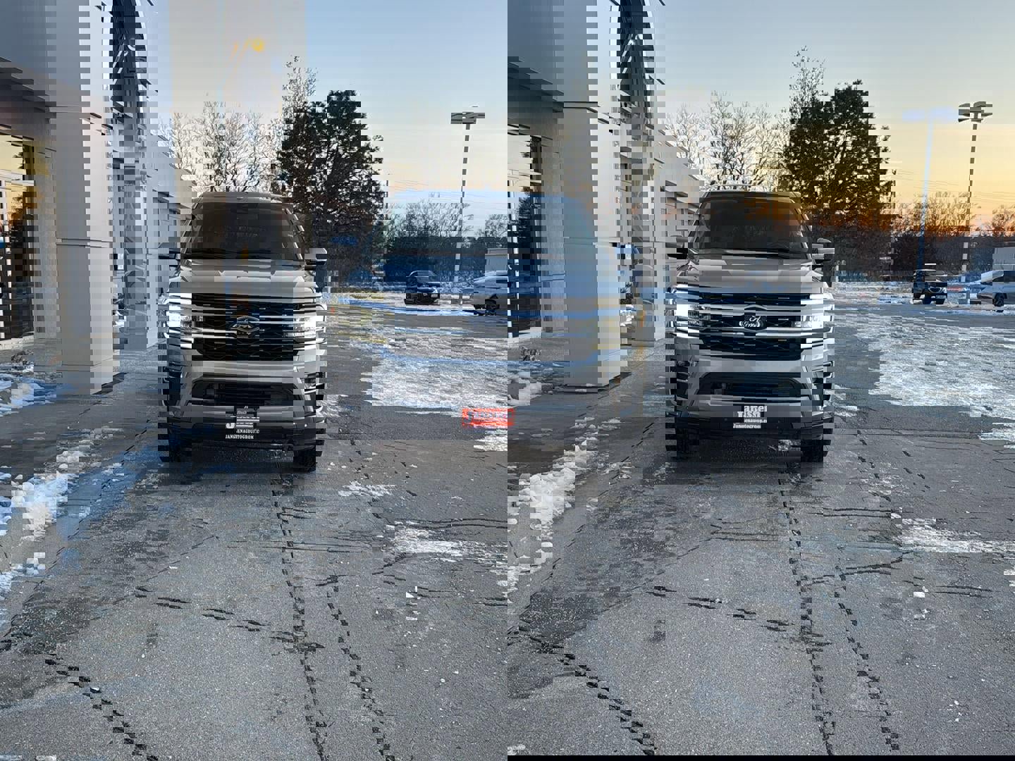 Used 2024 Ford Expedition Max Limited image 7