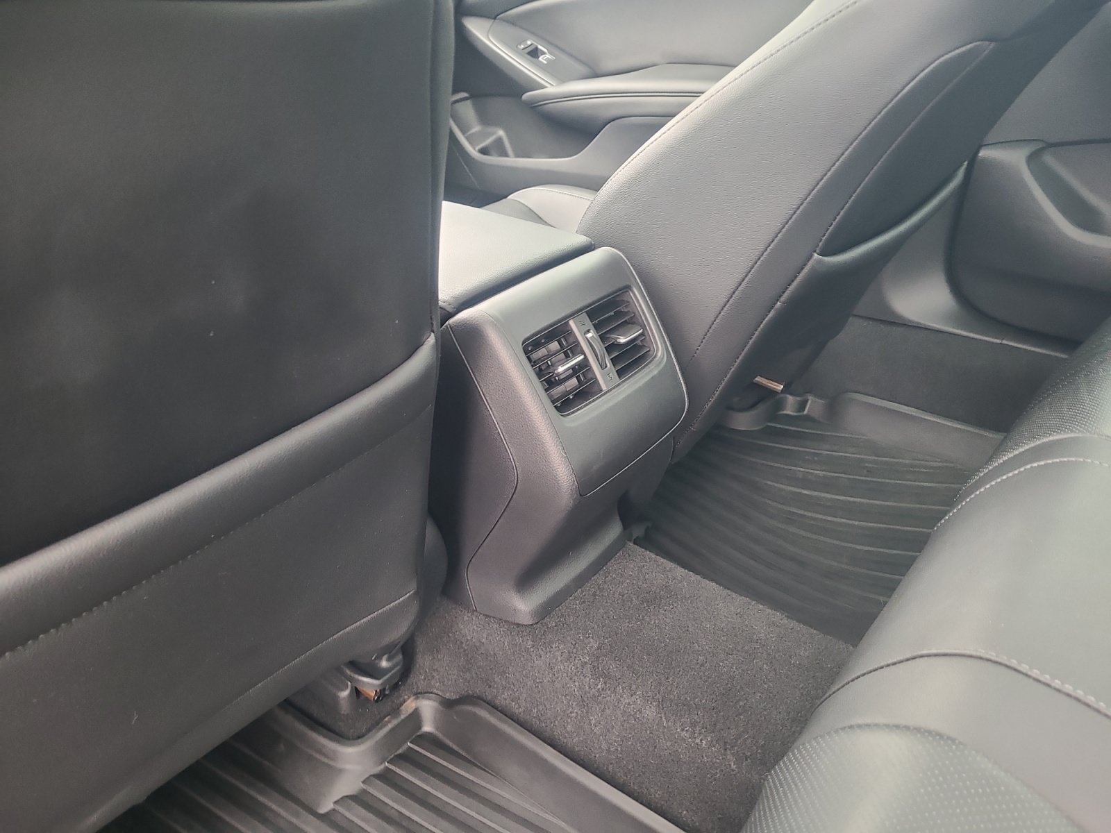 Used 2019 Honda Accord Touring image 31