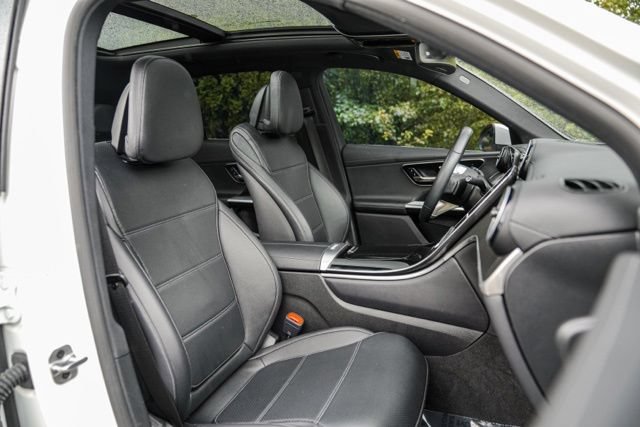 Used 2023 Mercedes-Benz GLC 300 image 36