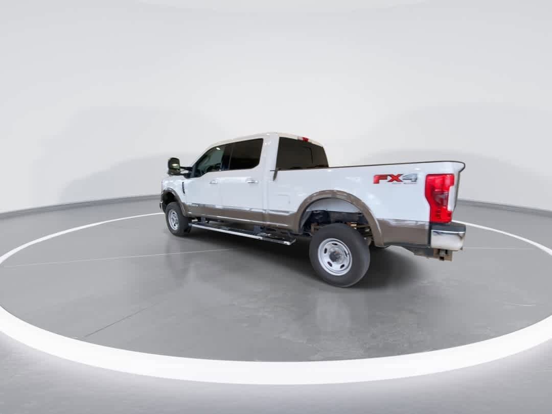 Used 2017 Ford F350 Lariat w/ Lariat Ultimate Package image 6