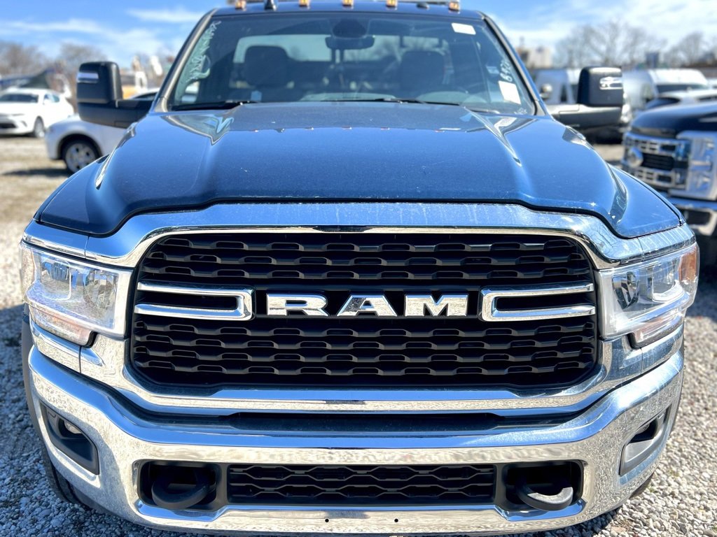 New 2024 RAM 4500 SLT w/ Quick Order Package 2YG SLT image 3