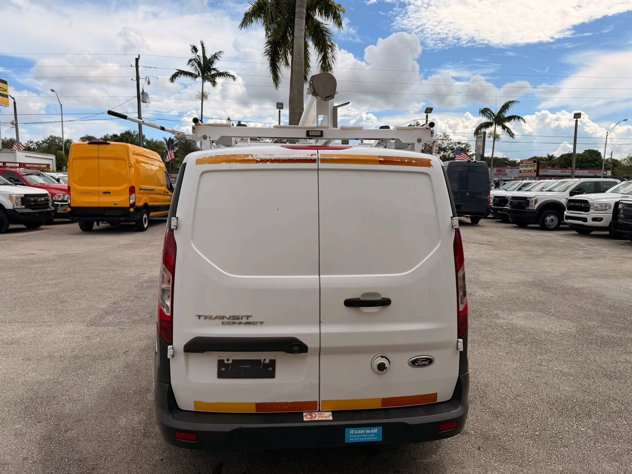 Used 2016 Ford Transit Connect XL image 7