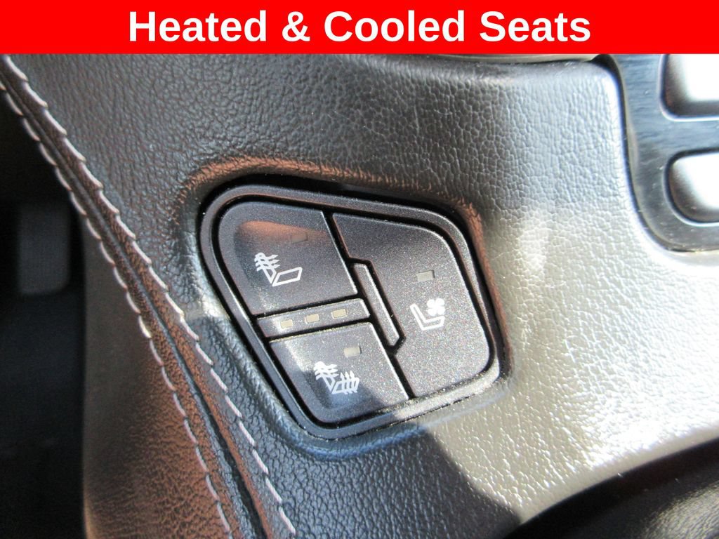 Certified 2018 GMC Yukon XL Denali w/ Denali Ultimate Package AWD/4WD image 23
