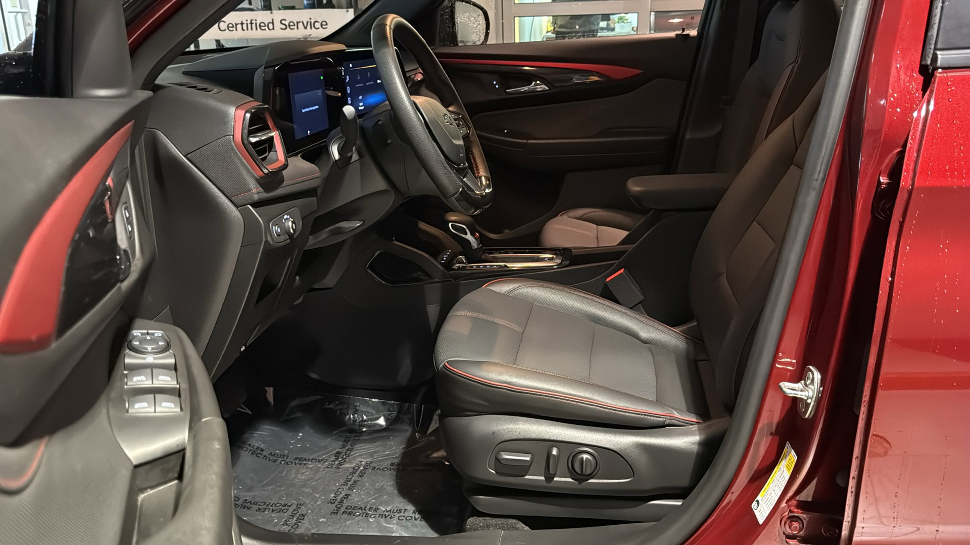 Used 2025 Chevrolet TrailBlazer RS w/ Convenience Package image 8