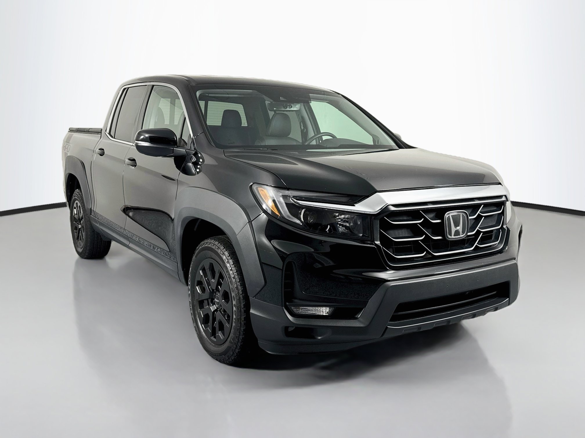 Certified 2023 Honda Ridgeline RTL image 3
