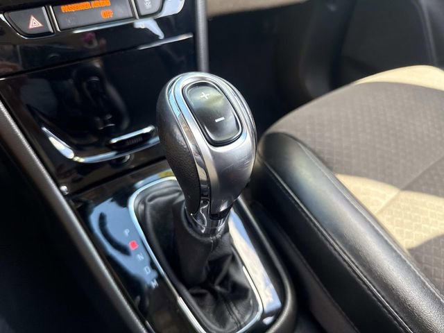 Used 2020 Buick Encore Preferred image 27