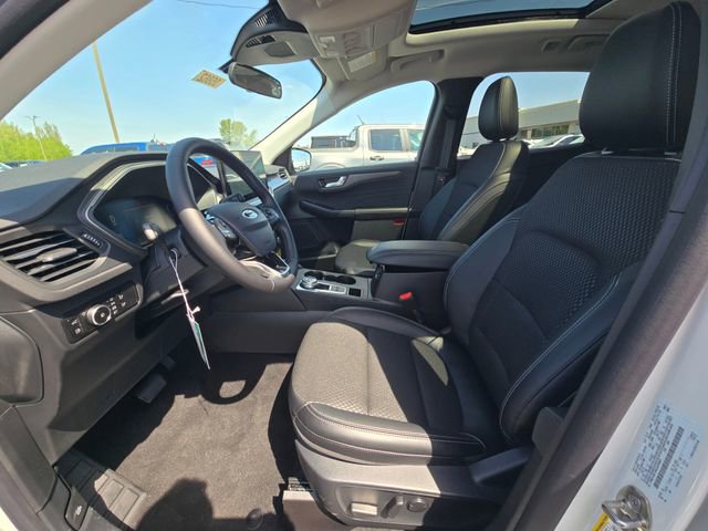 New 2025 Ford Escape SE image 16