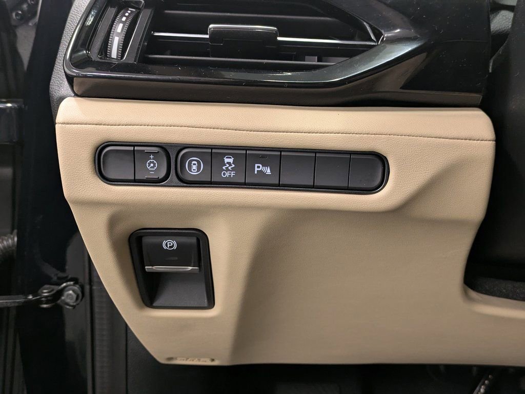 Used 2023 Acura MDX SH-AWD w/ Technology Package image 19