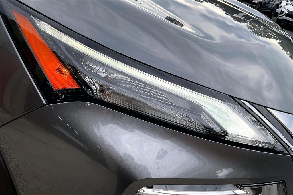 Used 2023 Nissan Rogue SV AWD/4WD image 27