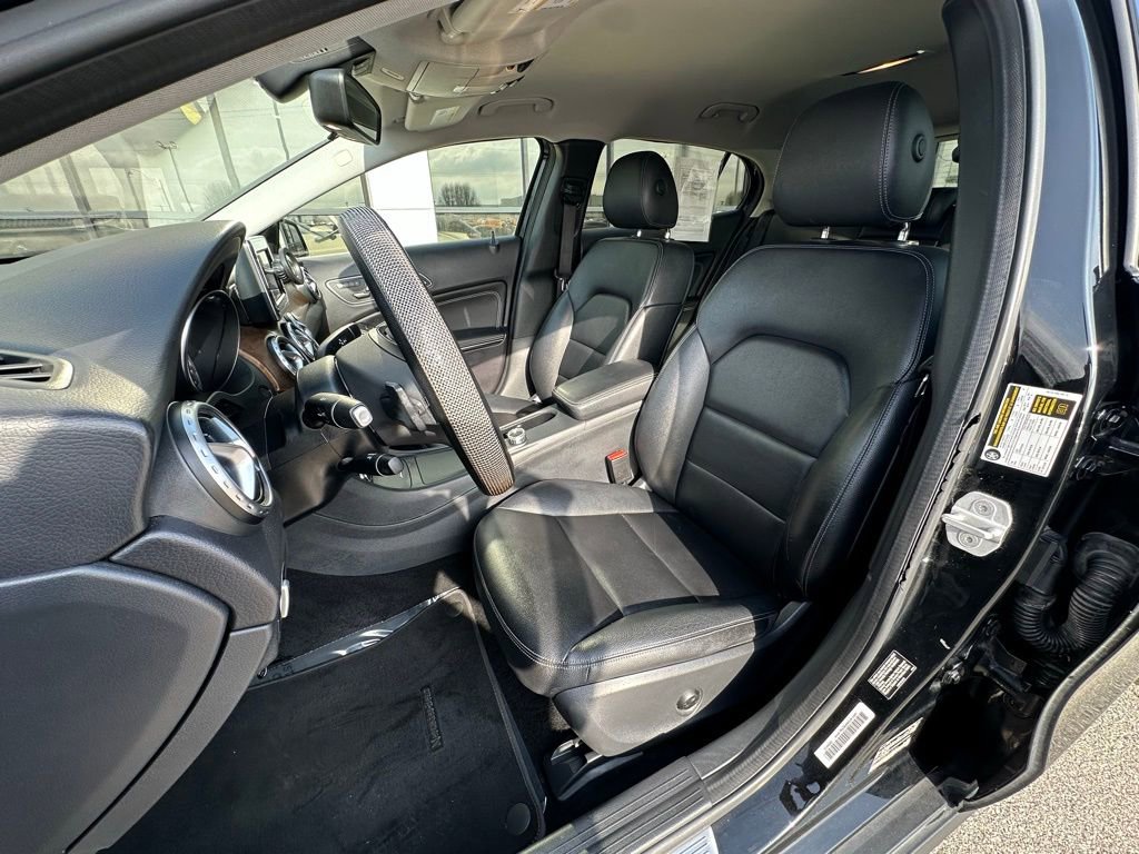Used 2015 Mercedes-Benz GLA 250 image 18