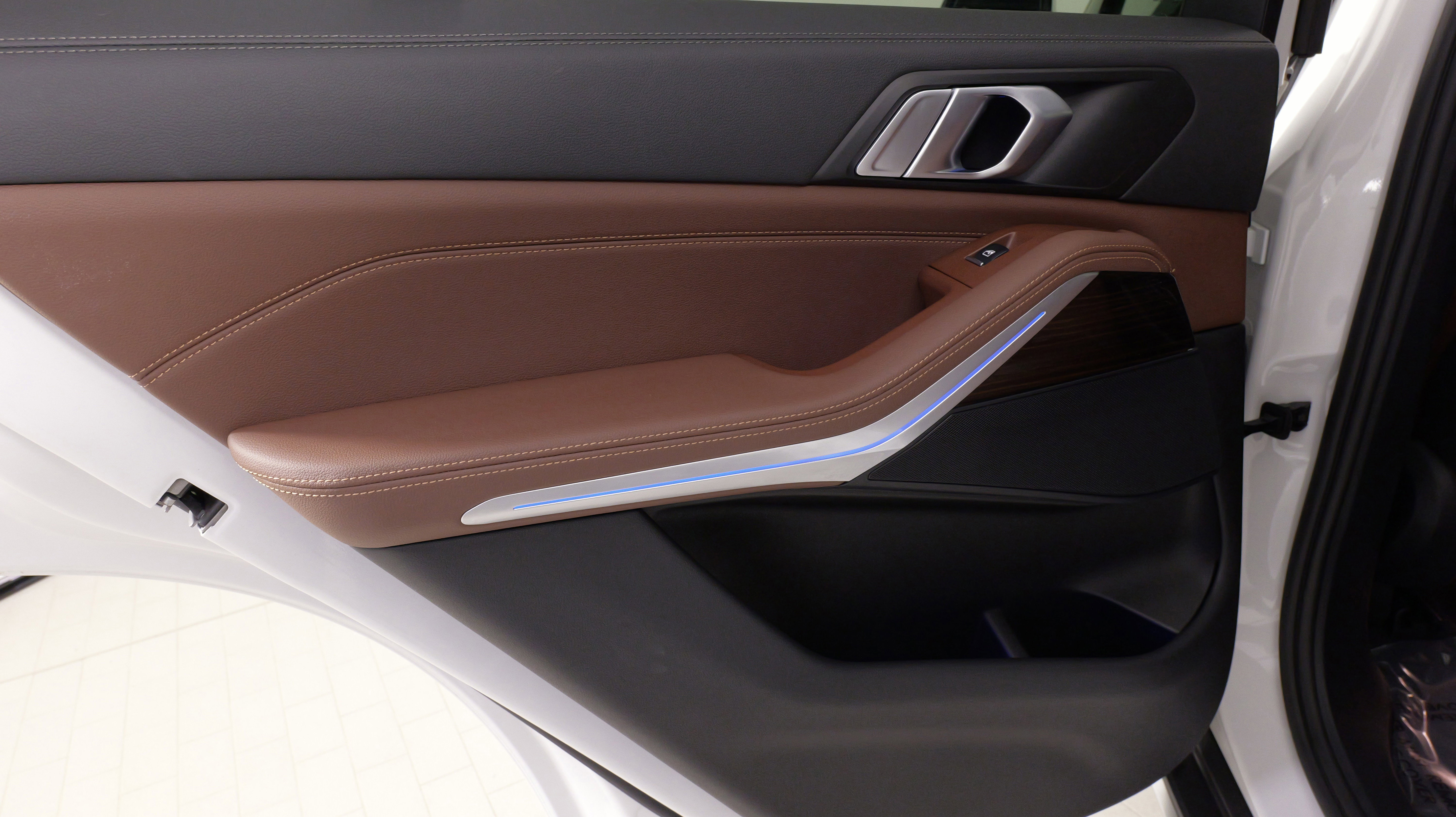 Used 2021 BMW X5 xDrive40i w/ Convenience Package image 34