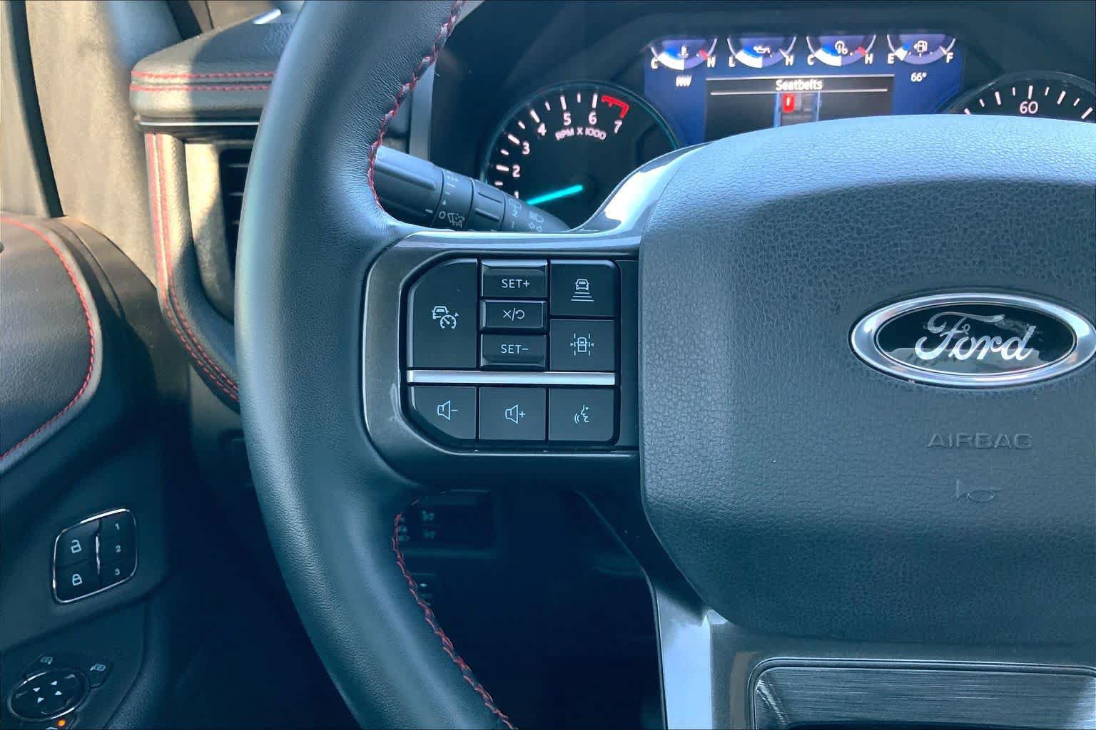 Used 2023 Ford Expedition Limited AWD/4WD image 24