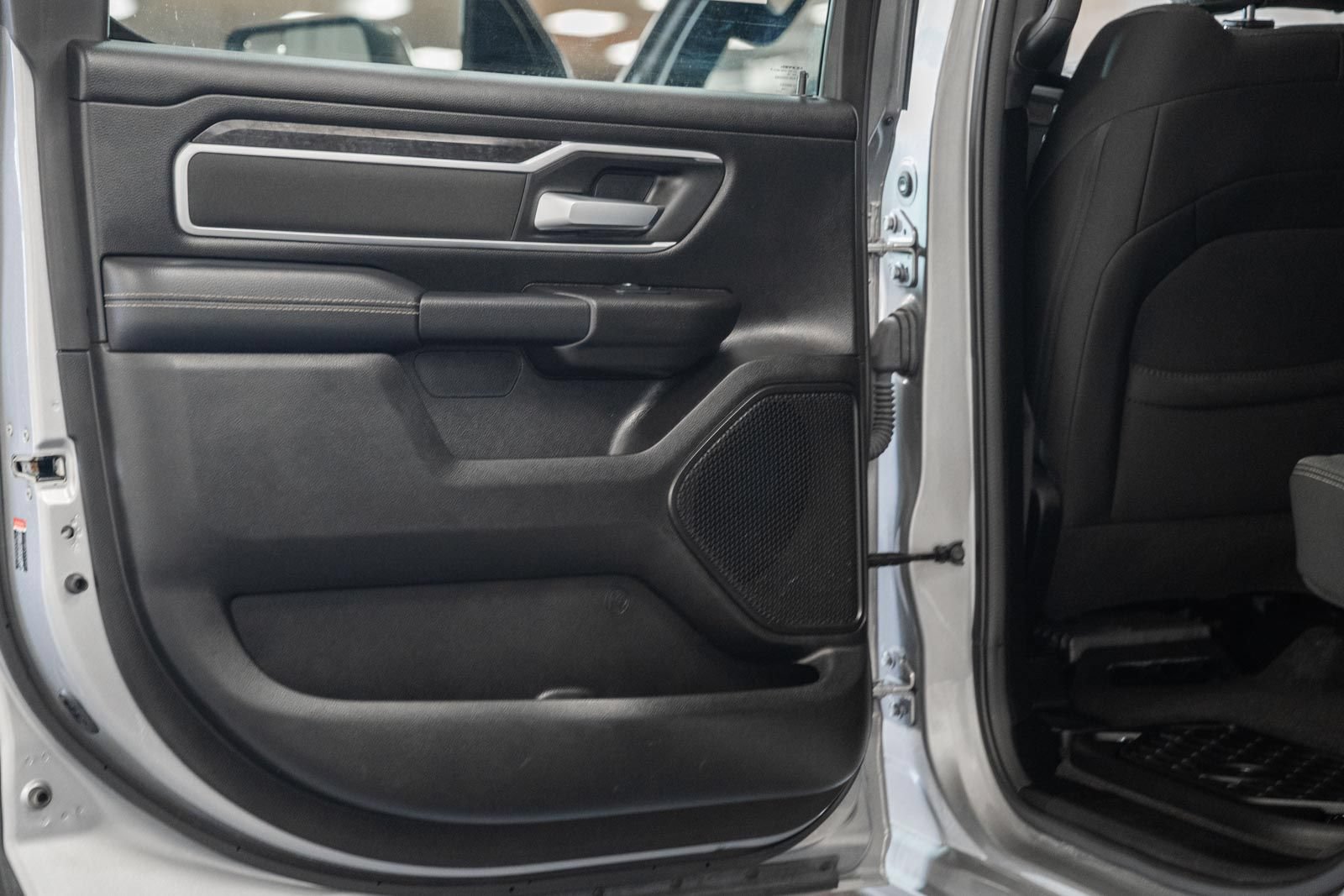 Used 2023 RAM 1500 Big Horn AWD/4WD image 36