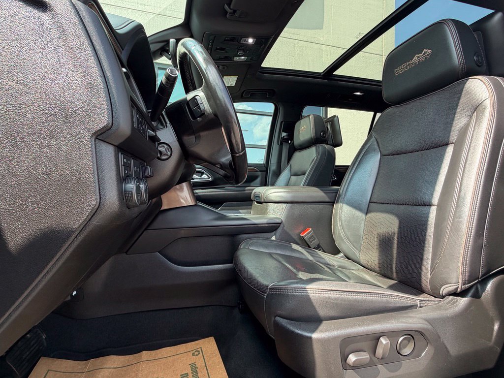 Used 2021 Chevrolet Suburban High Country AWD/4WD image 11