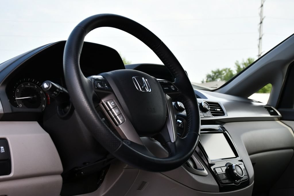 Used 2017 Honda Odyssey EX-L image 14