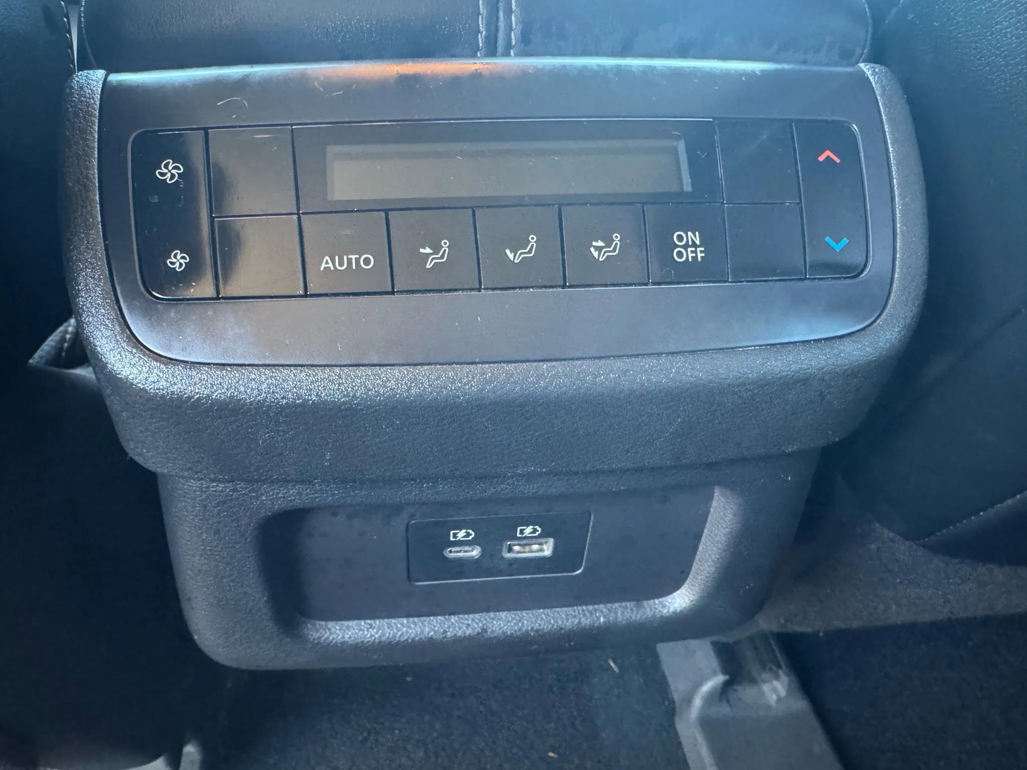 Used 2022 Nissan Pathfinder SL image 18