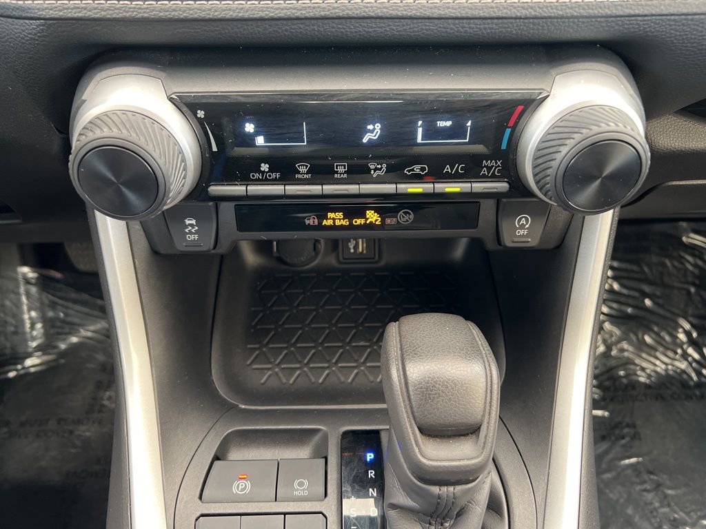 Used 2024 Toyota RAV4 LE image 36