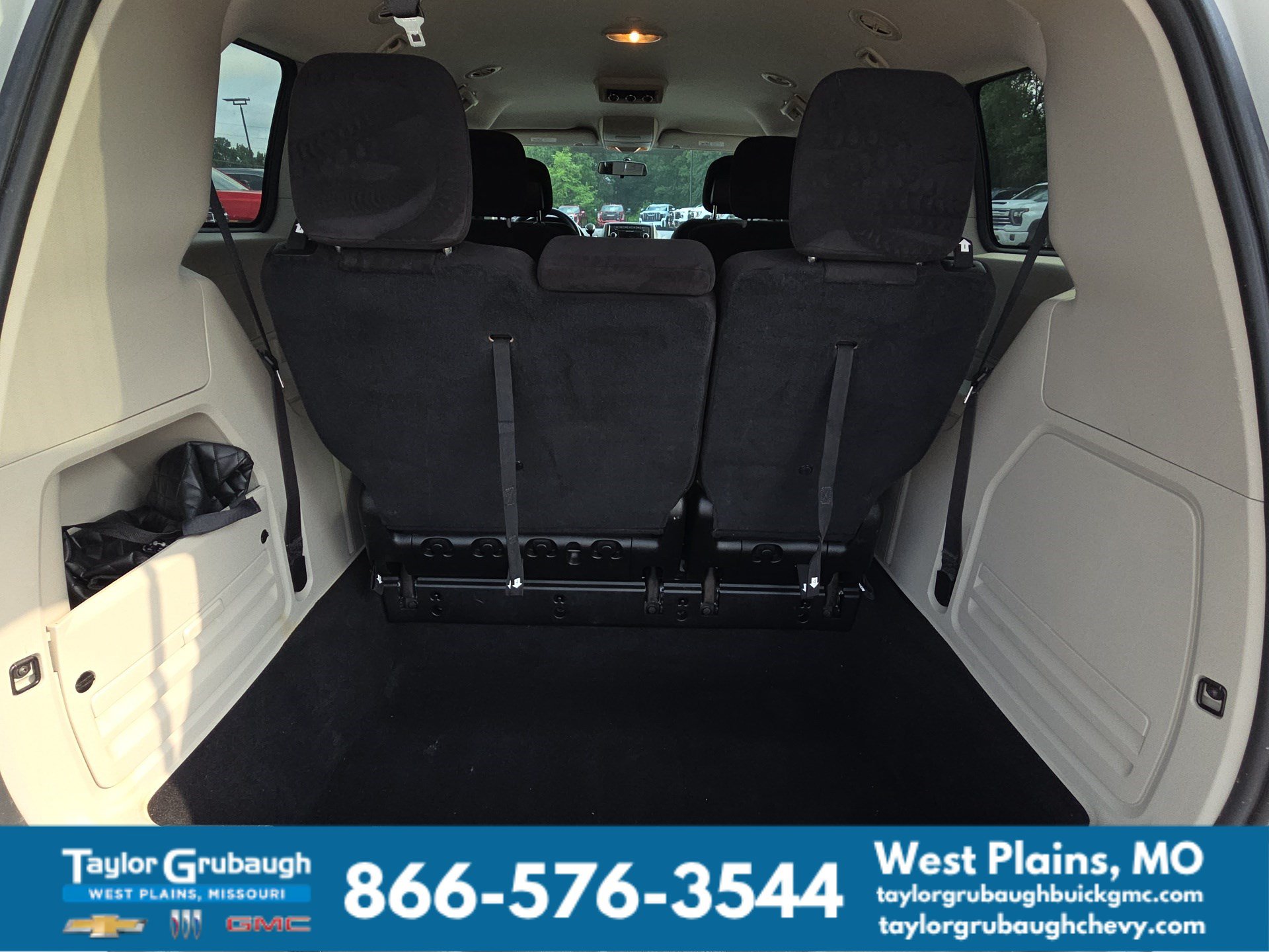 Used 2014 Dodge Grand Caravan SE w/ Quick Order Package 29E SE FWD image 31