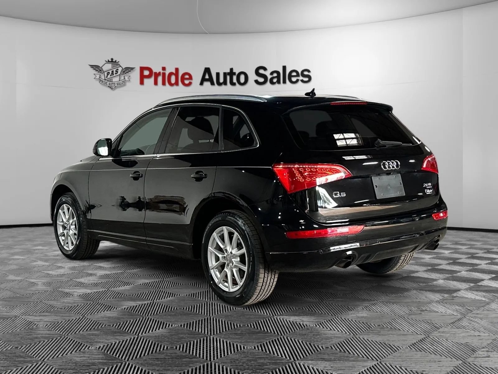 Used 2012 Audi Q5 2.0T Premium Plus w/ Premium Plus Pkg AWD/4WD image 5