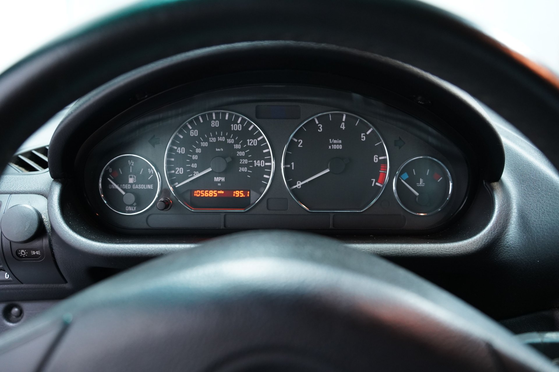 Used 2001 BMW Z3 3.0i RWD image 31
