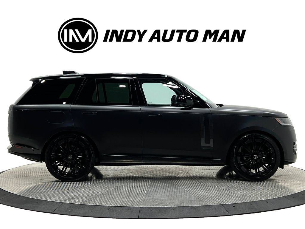 Used 2024 Land Rover Range Rover SE AWD/4WD image 3