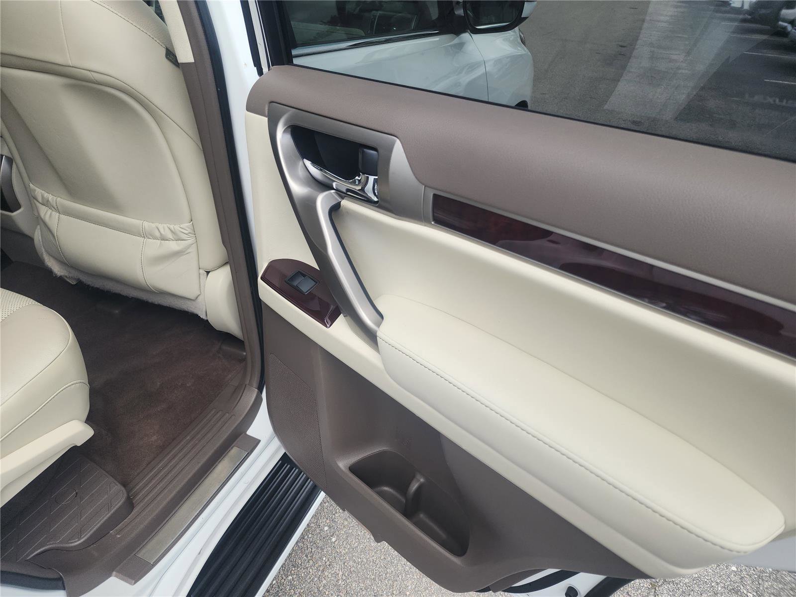 Used 2019 Lexus GX 460 Premium image 20