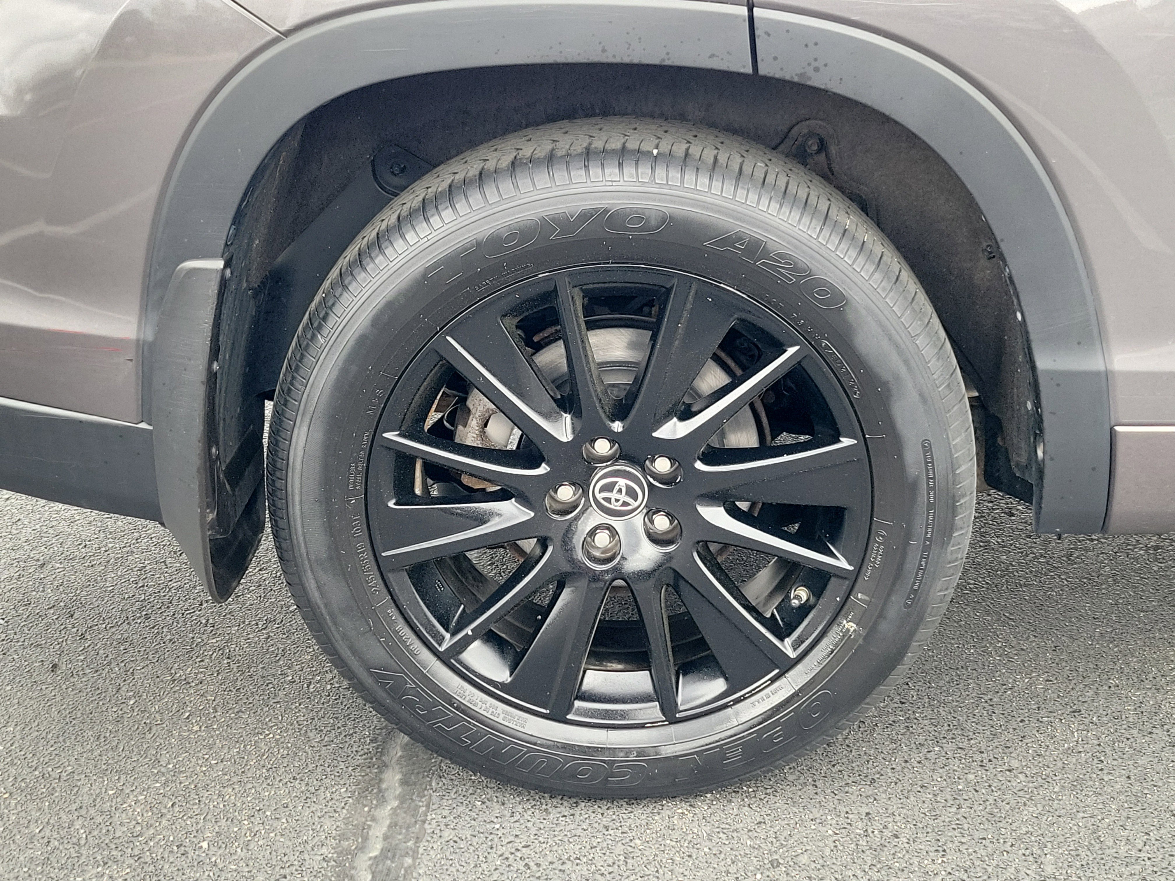 Certified 2018 Toyota Highlander SE AWD/4WD image 6