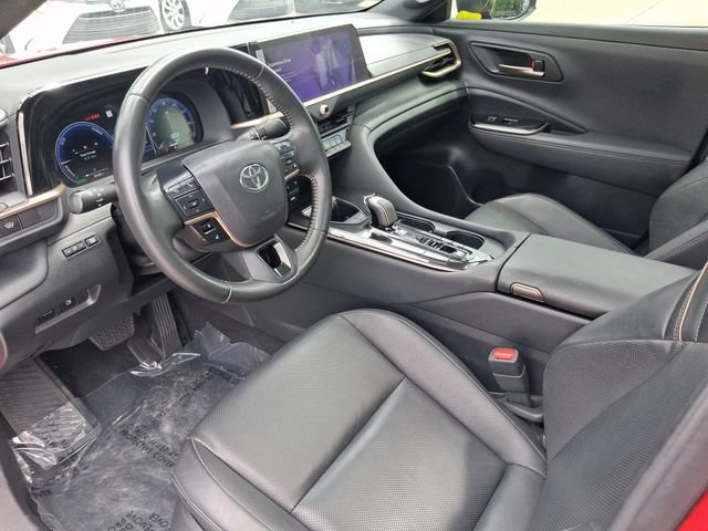 Used 2024 Toyota Crown AWD/4WD image 11