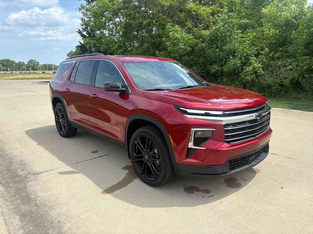 New 2026 Chevrolet Traverse LT w/ Driver Confidence Package AWD/4WD image 11
