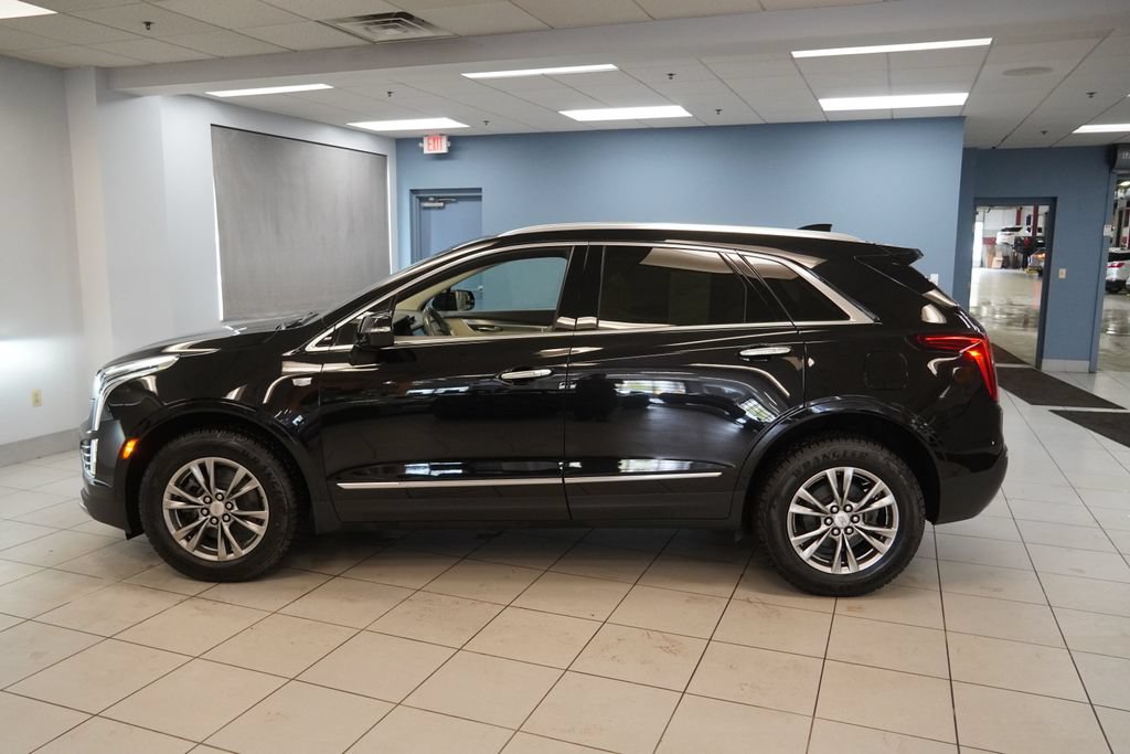 Used 2021 Cadillac XT5 Premium Luxury AWD/4WD image 2