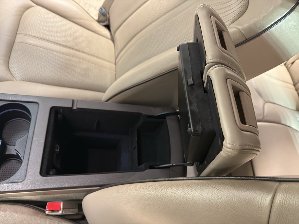 Used 2012 Lincoln MKX AWD image 19