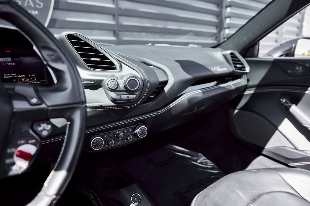 Used 2018 Ferrari 488 Spider image 60