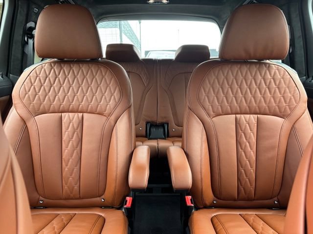 Used 2024 BMW X7 xDrive40i w/ M Sport Package AWD/4WD image 28