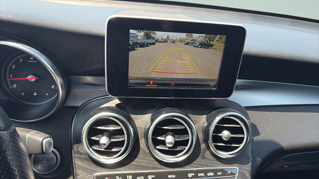 Used 2018 Mercedes-Benz GLC 300 4MATIC image 19