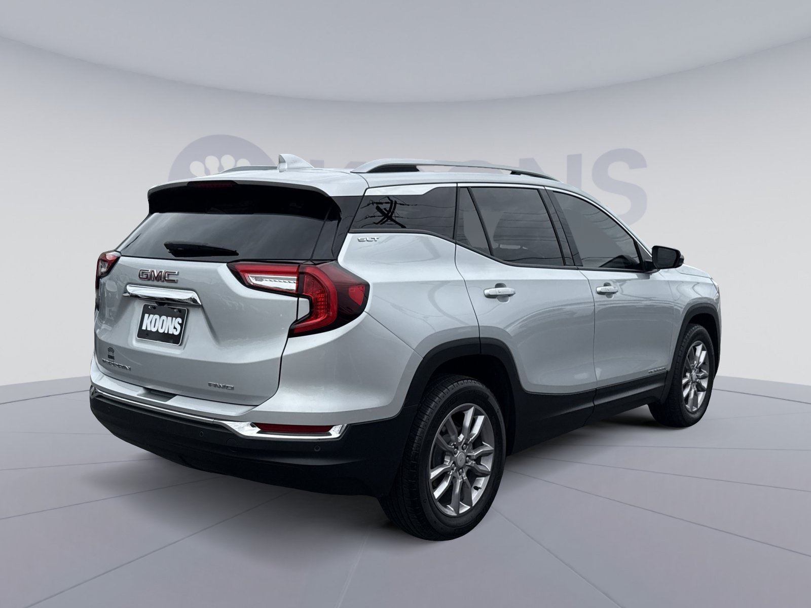 Certified 2022 GMC Terrain SLT w/ Tech Package AWD/4WD image 7