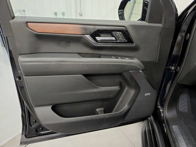 Used 2025 GMC Yukon XL Denali AWD/4WD image 21