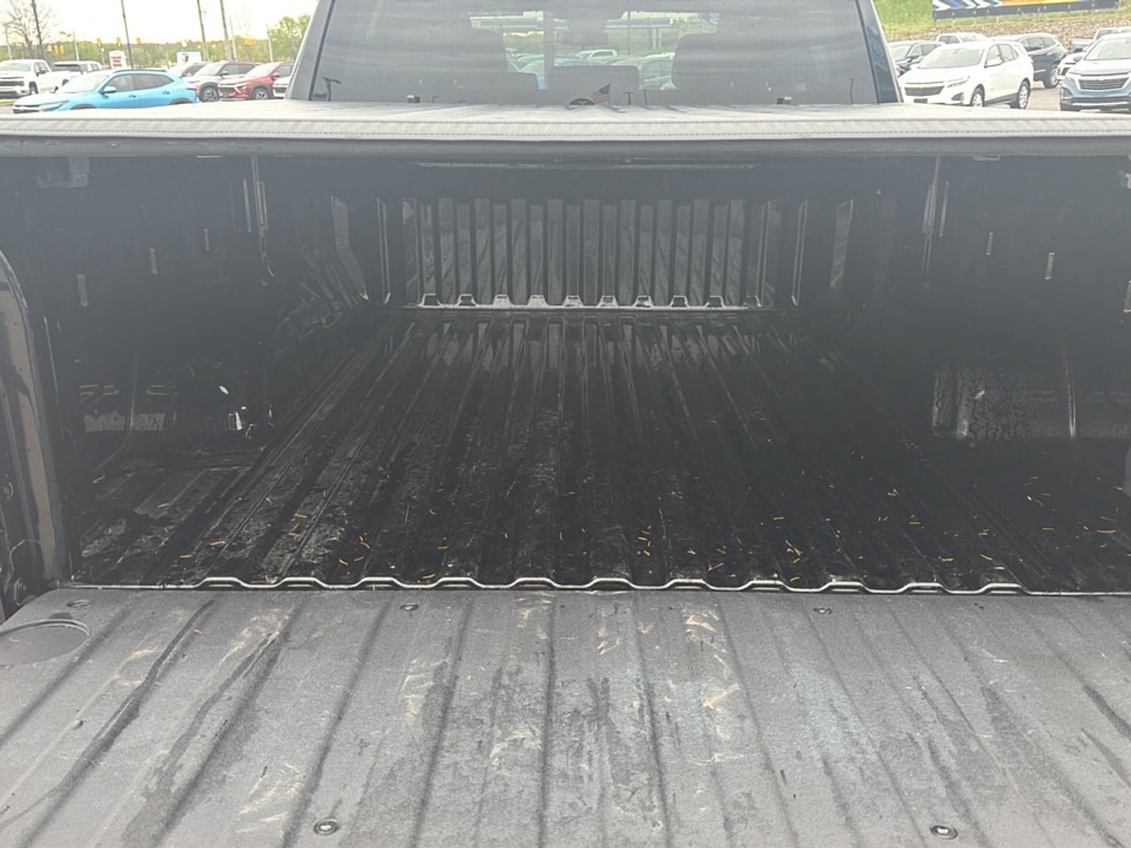 Used 2023 Chevrolet Silverado 1500 LT AWD/4WD image 7
