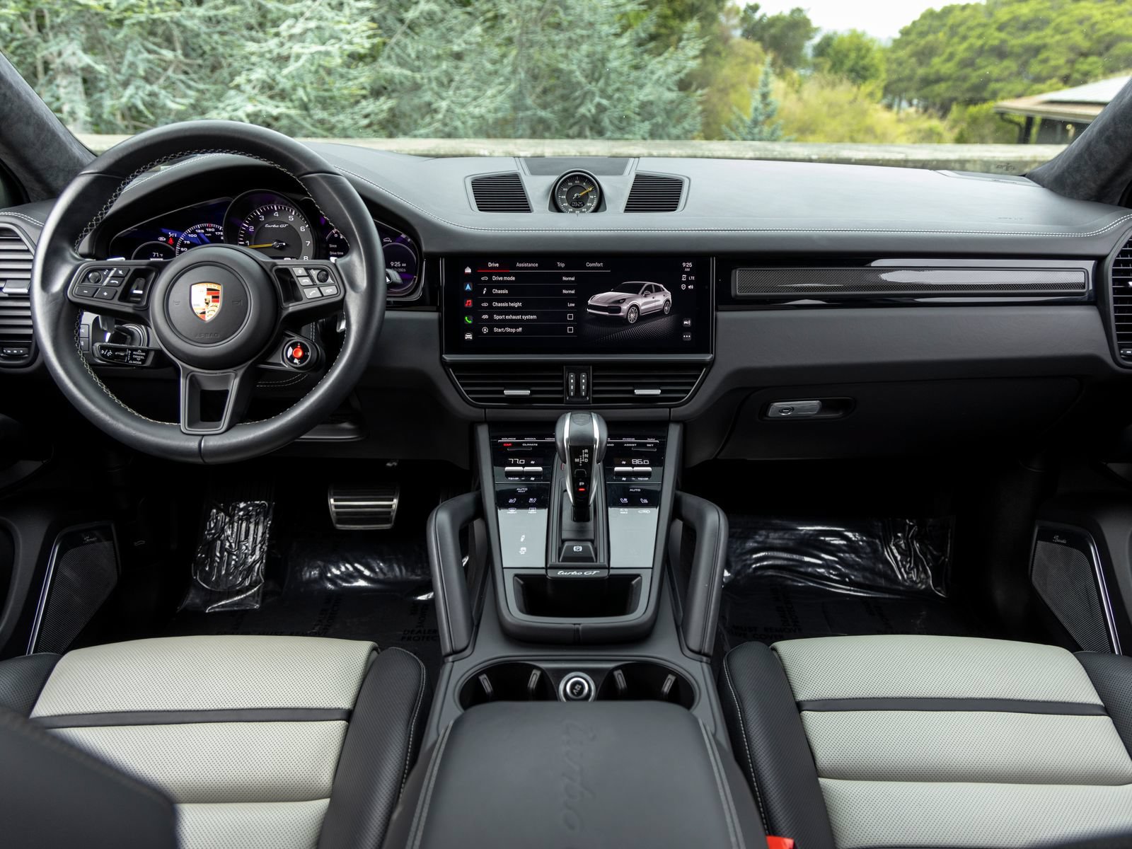 Certified 2023 Porsche Cayenne Turbo GT AWD/4WD image 46